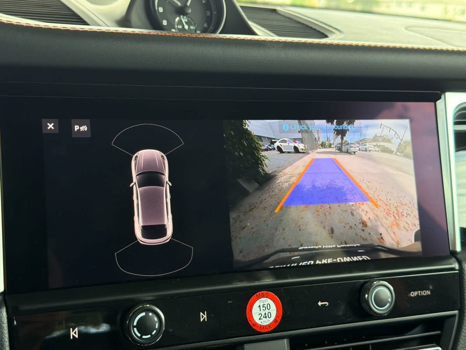 2023 Porsche Macan Macan (MY23)