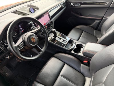 2023 Porsche Macan Macan (MY23)