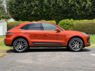2023 Porsche Macan Macan (MY23)