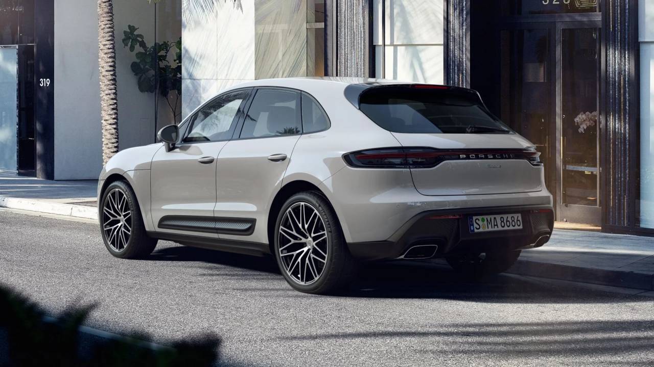 2025 Porsche Macan AWD