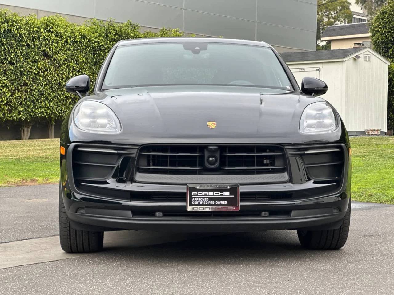 2025 Porsche Macan AWD