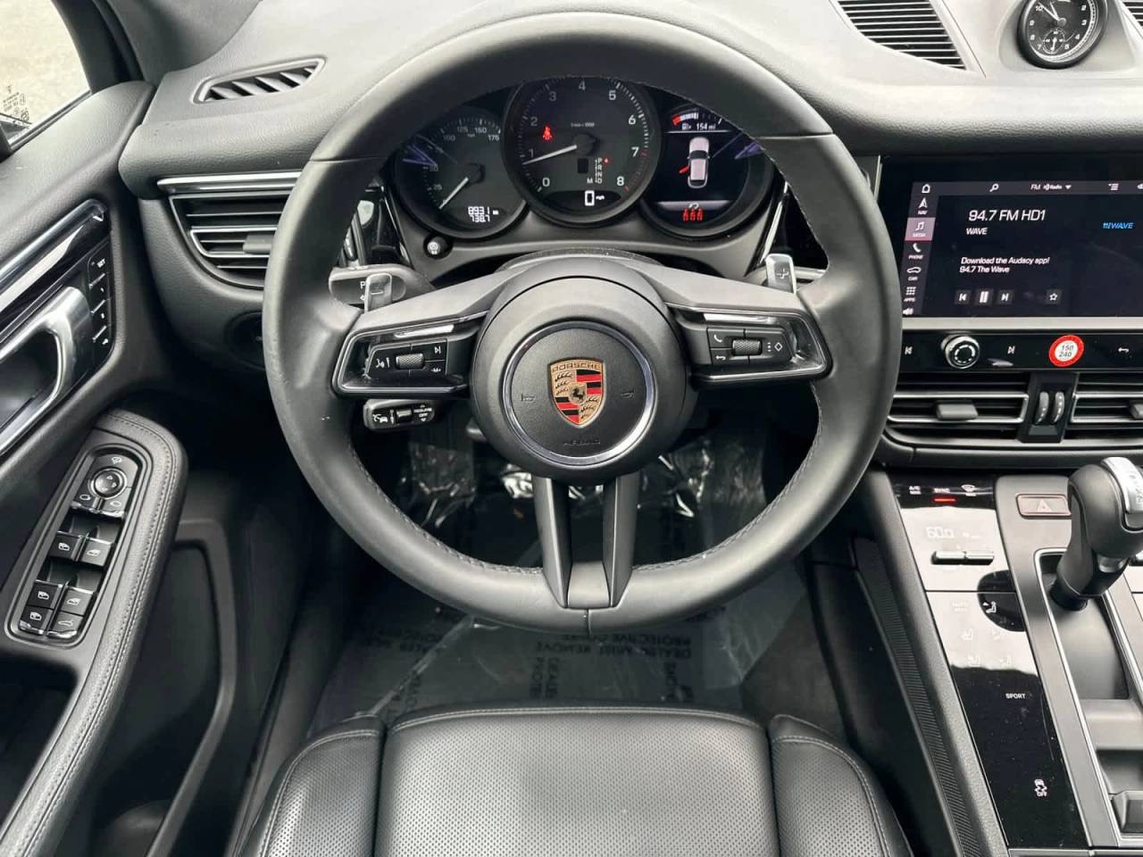 2025 Porsche Macan AWD