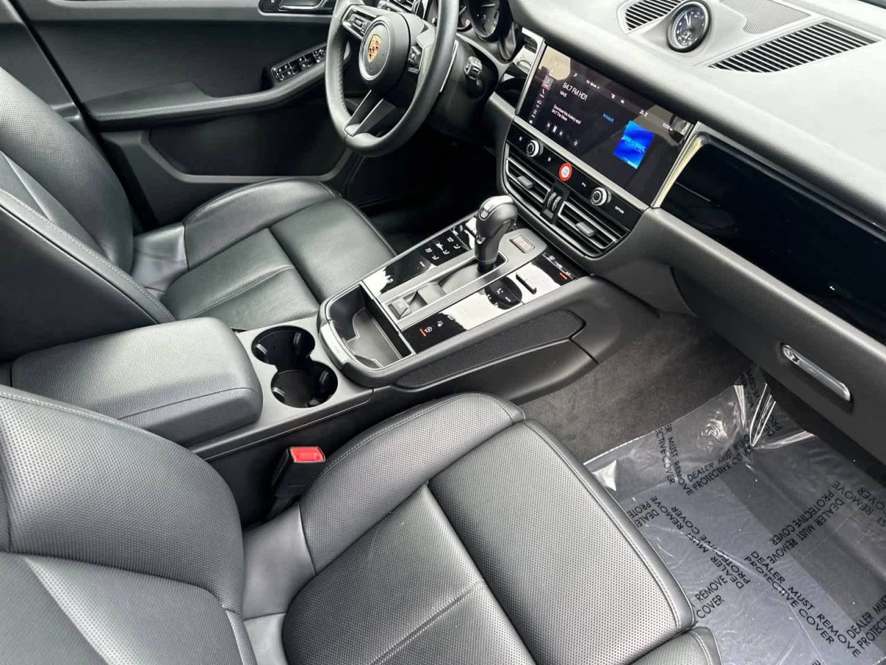 2025 Porsche Macan AWD