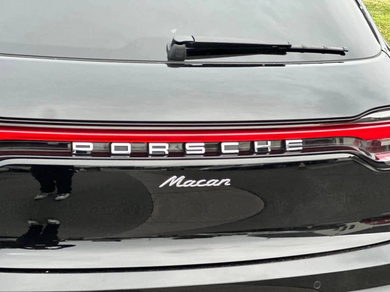 2025 Porsche Macan AWD