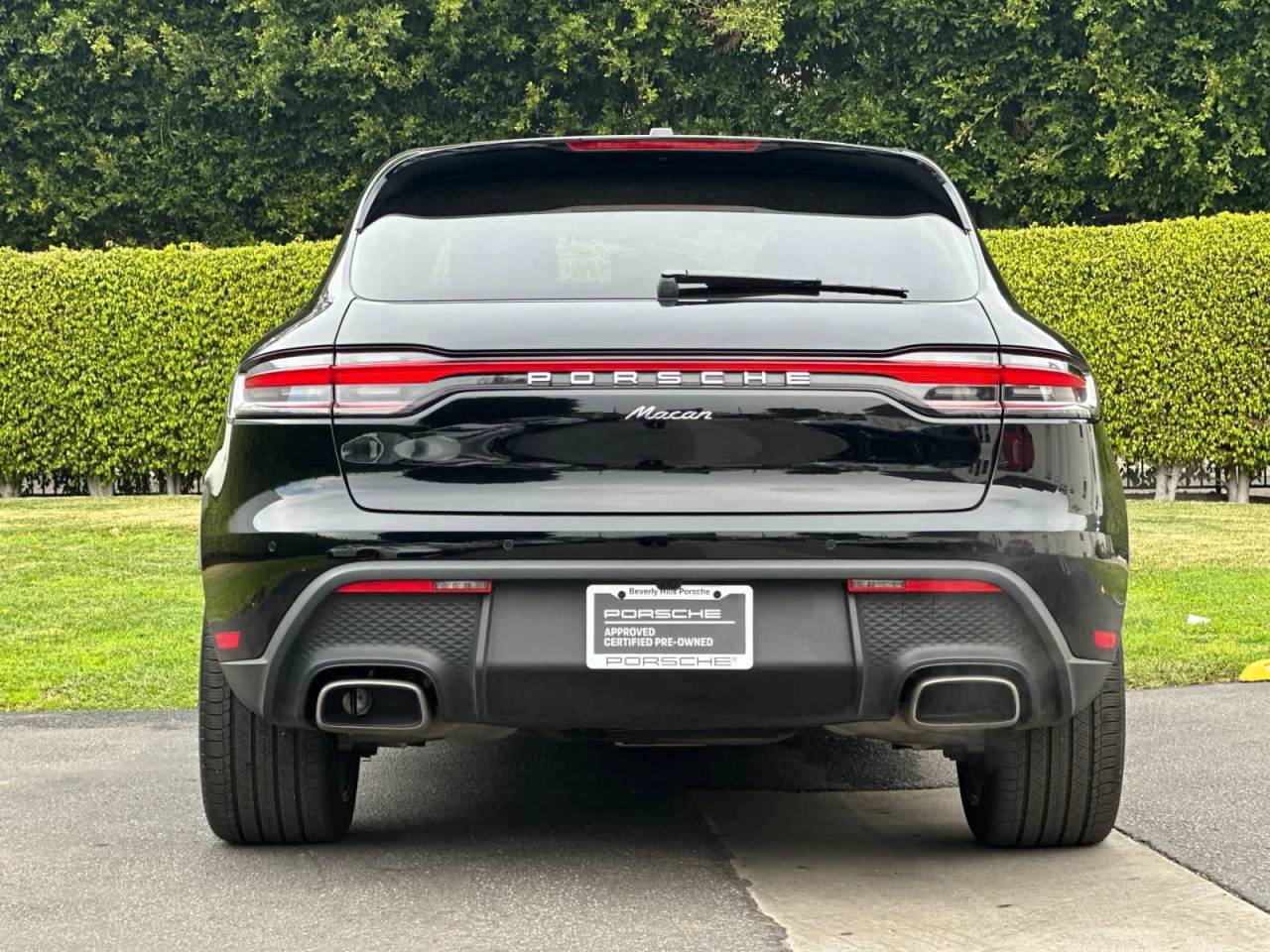 2025 Porsche Macan AWD