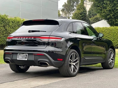 2025 Porsche Macan AWD