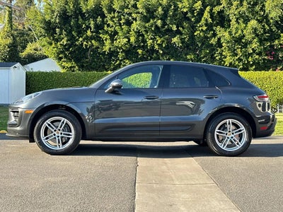 2025 Porsche Macan AWD