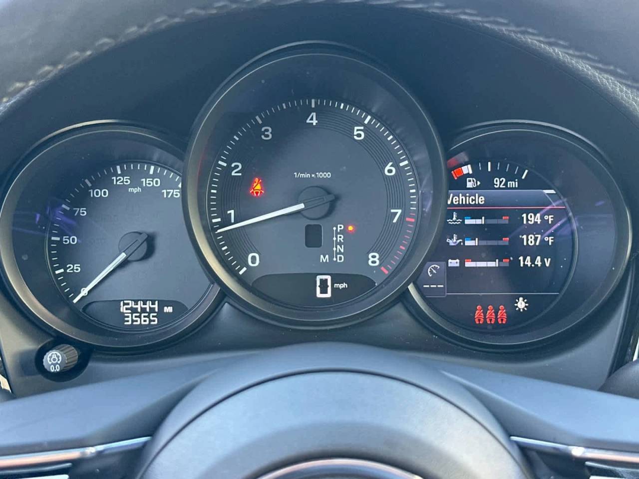 2025 Porsche Macan AWD