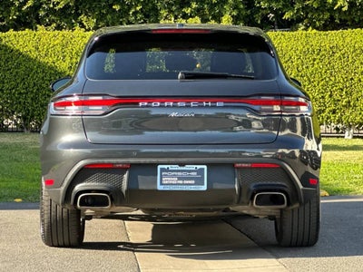 2025 Porsche Macan AWD