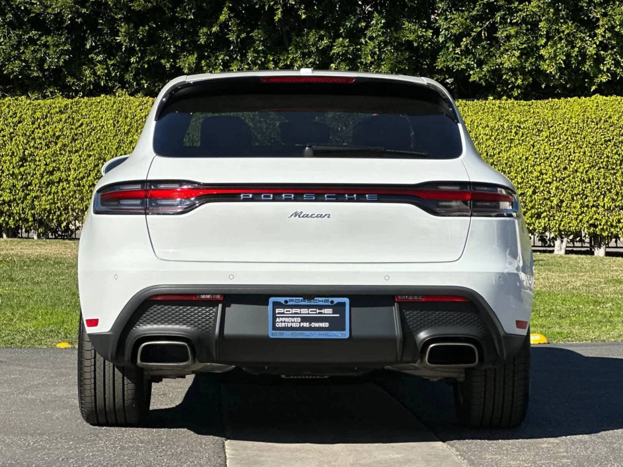 2025 Porsche Macan AWD