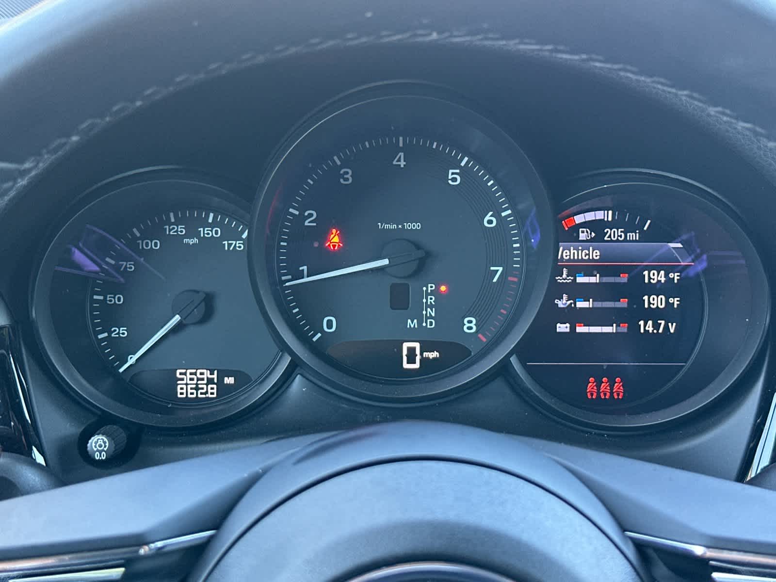 2025 Porsche Macan Base