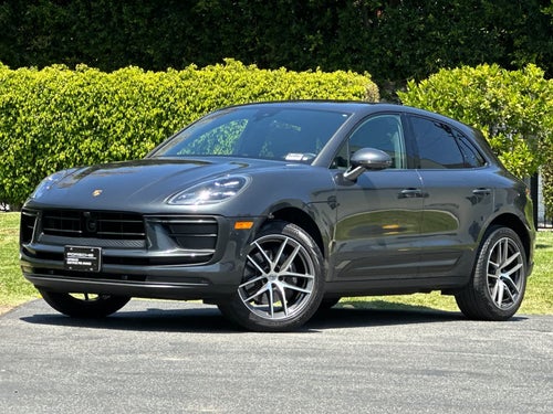 2025 Porsche Macan Base