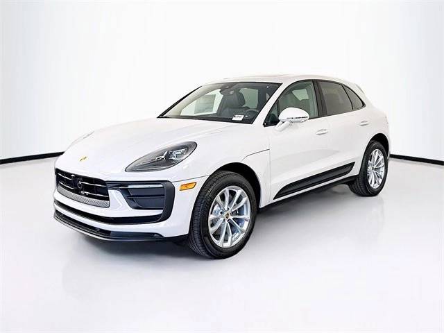2025 Porsche Macan Base