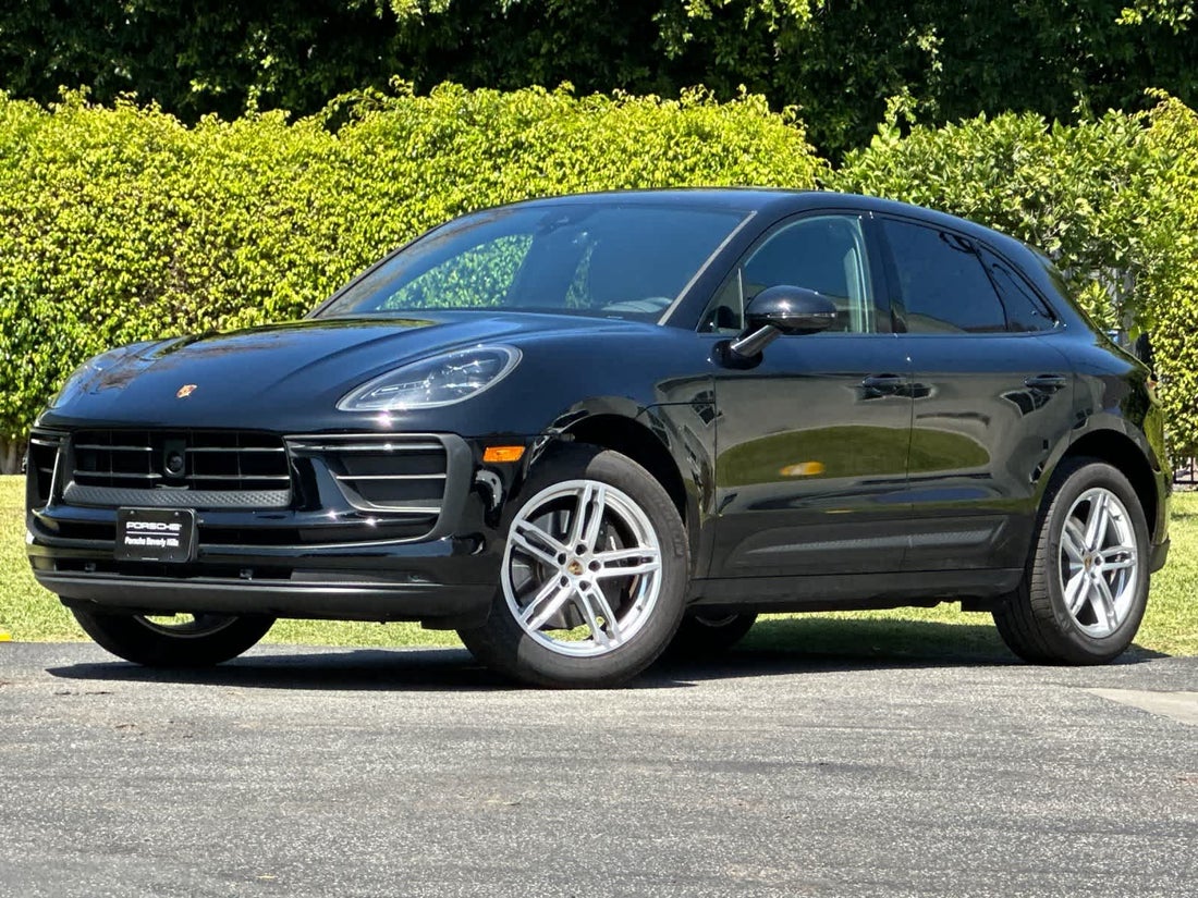 2025 Porsche Macan