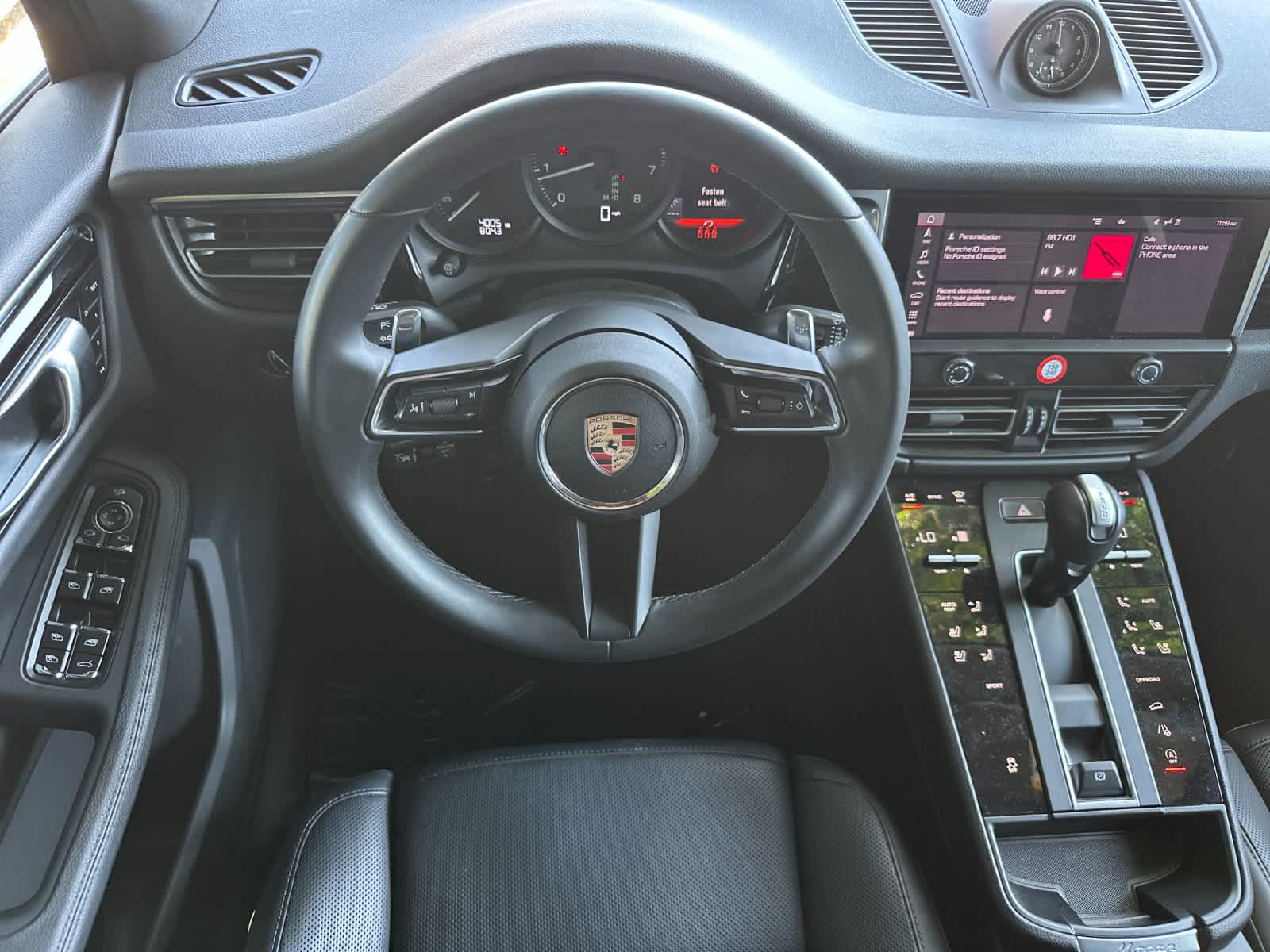 2025 Porsche Macan Macan