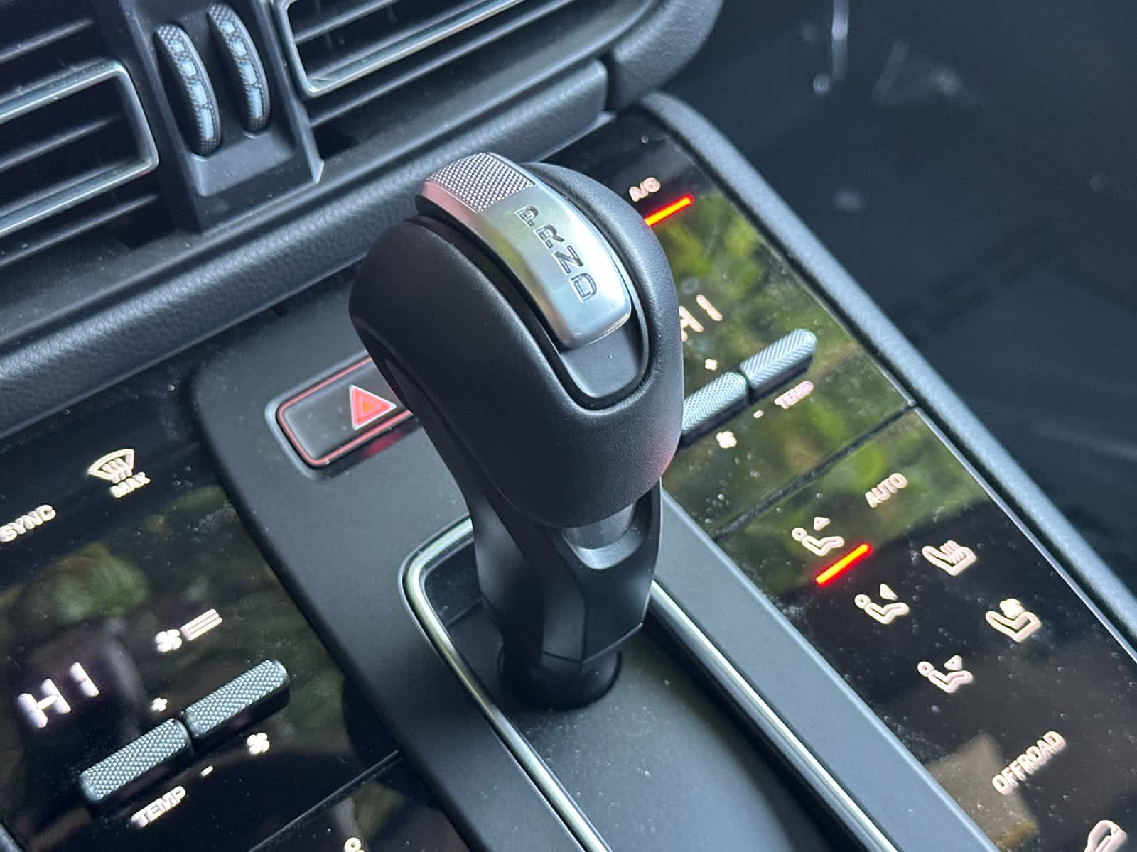 2025 Porsche Macan Macan