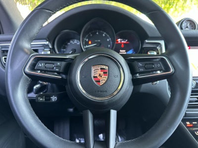 2025 Porsche Macan Macan