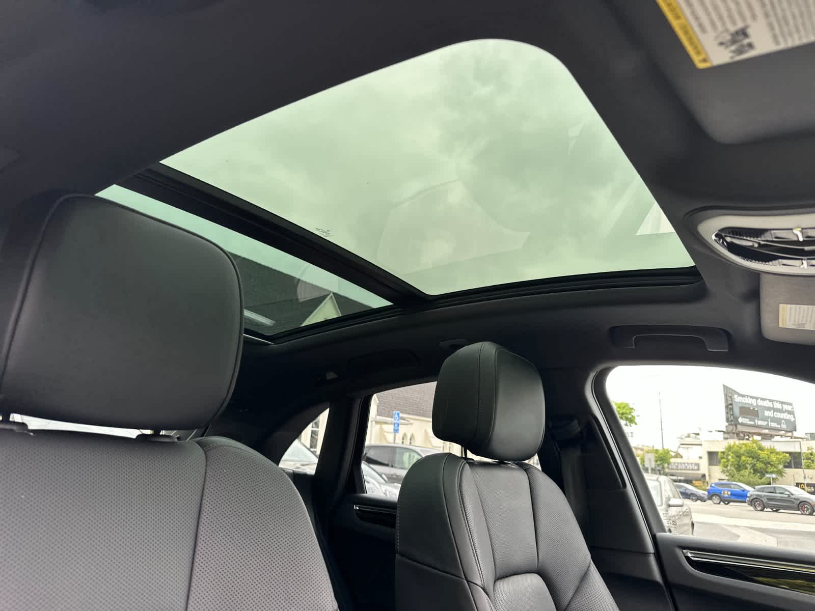 2025 Porsche Macan Macan