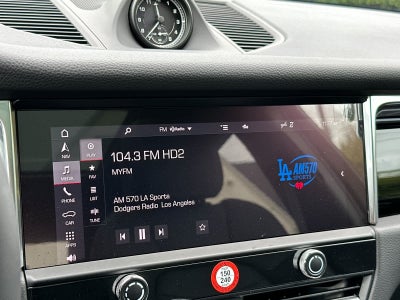 2025 Porsche Macan Macan