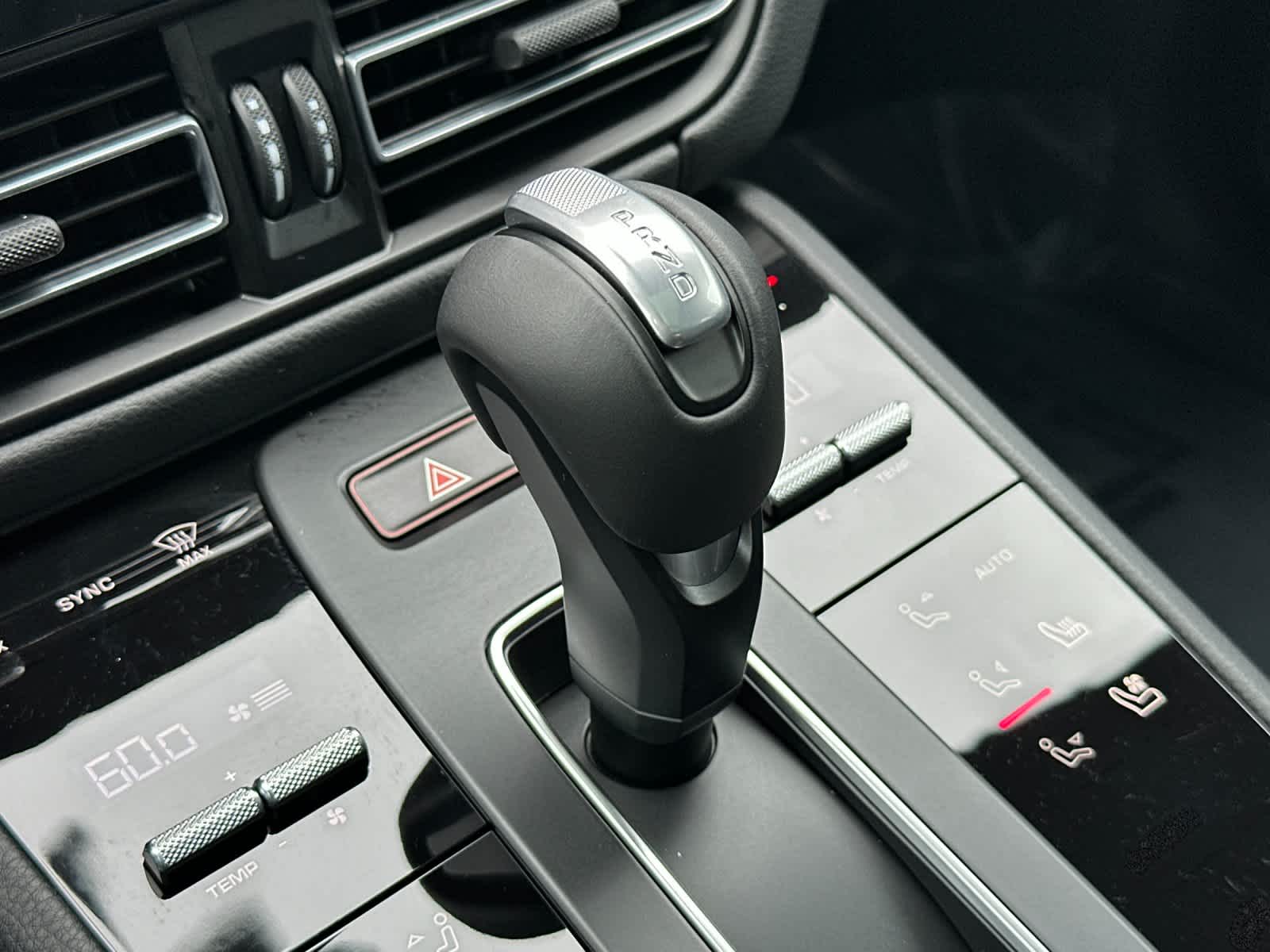2025 Porsche Macan Macan