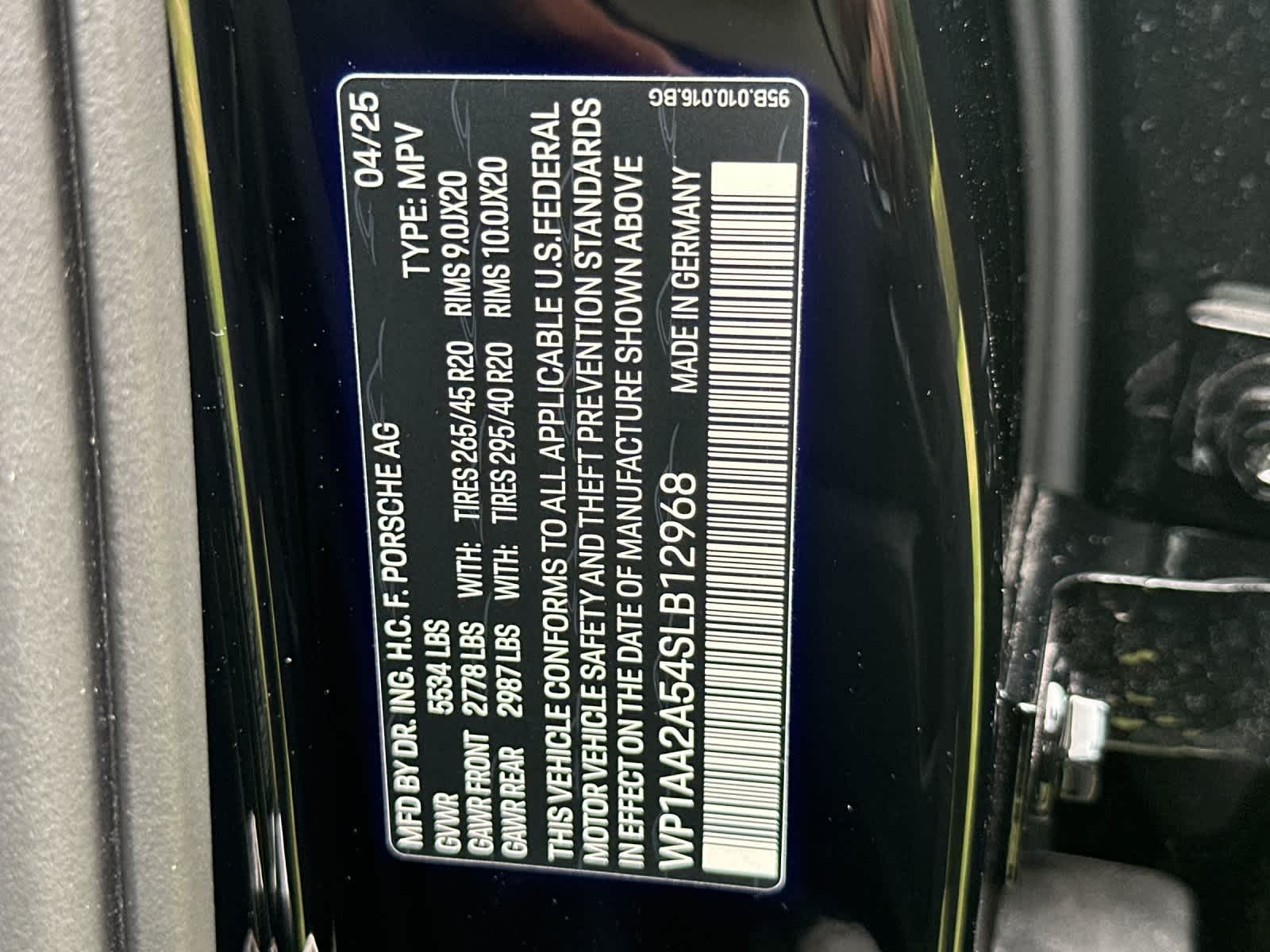 2025 Porsche Macan Macan