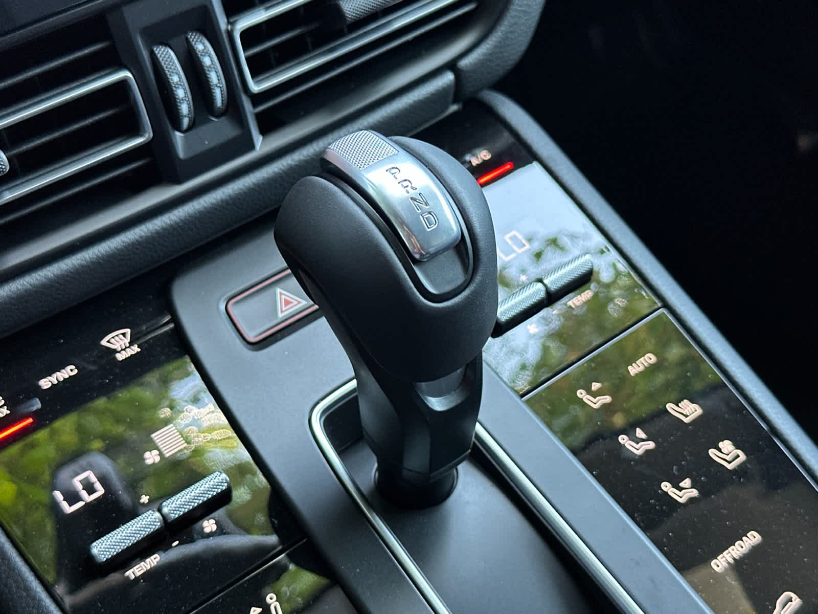 2025 Porsche Macan Macan