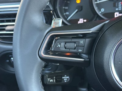 2025 Porsche Macan Macan