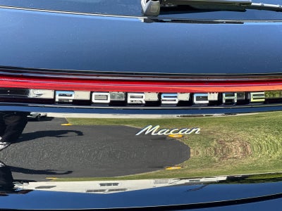 2025 Porsche Macan Macan