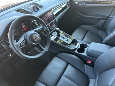 2025 Porsche Macan Macan
