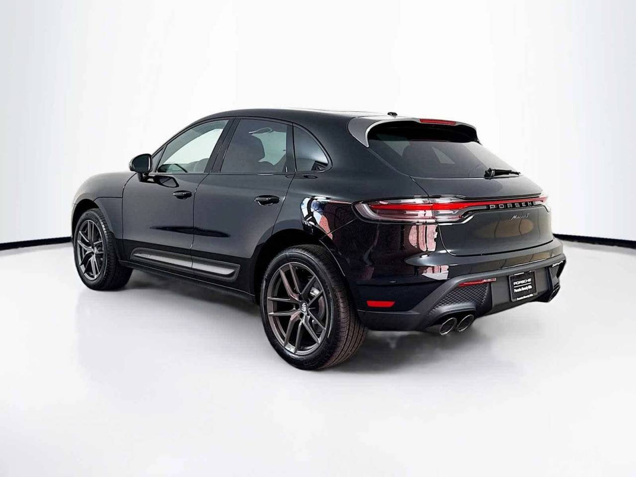 2025 Porsche Macan AWD