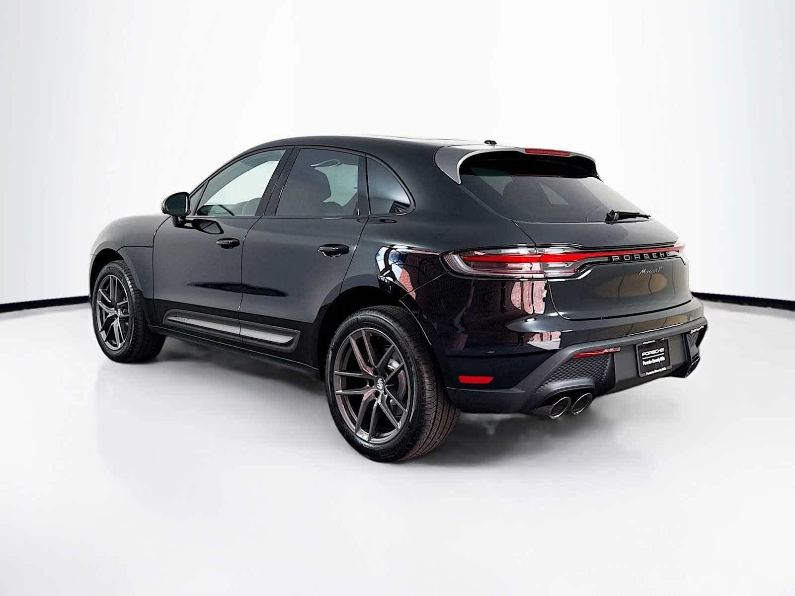 2025 Porsche Macan Macan T