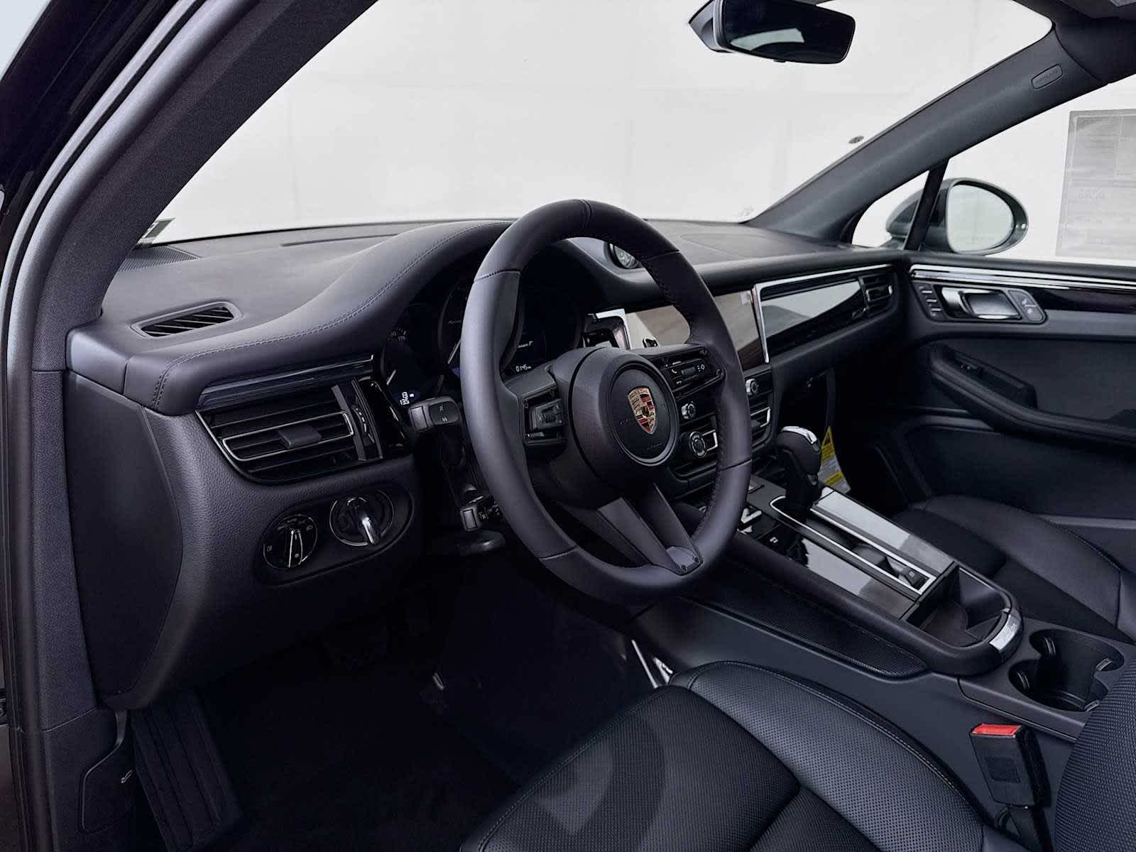 2025 Porsche Macan Macan T
