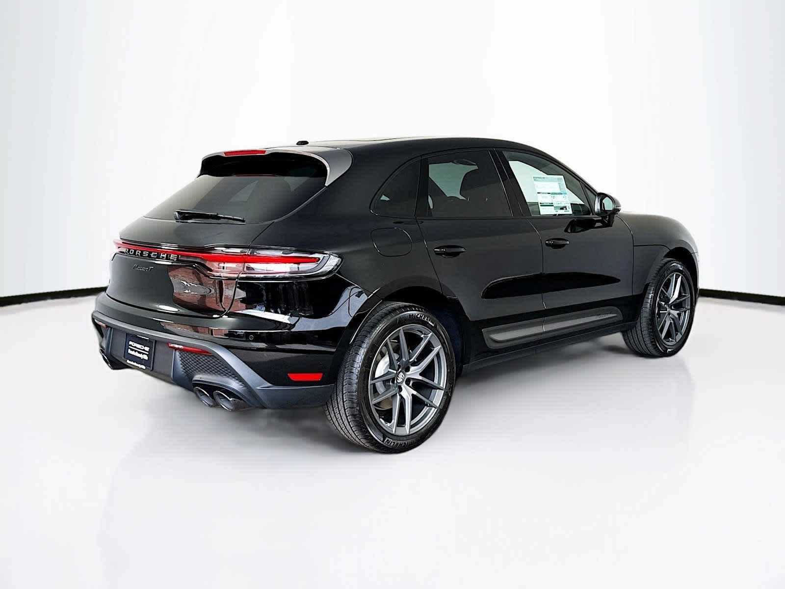 2025 Porsche Macan Macan T