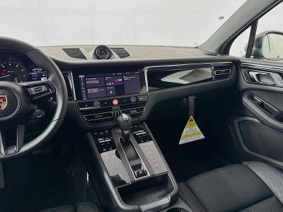 2025 Porsche Macan Macan T