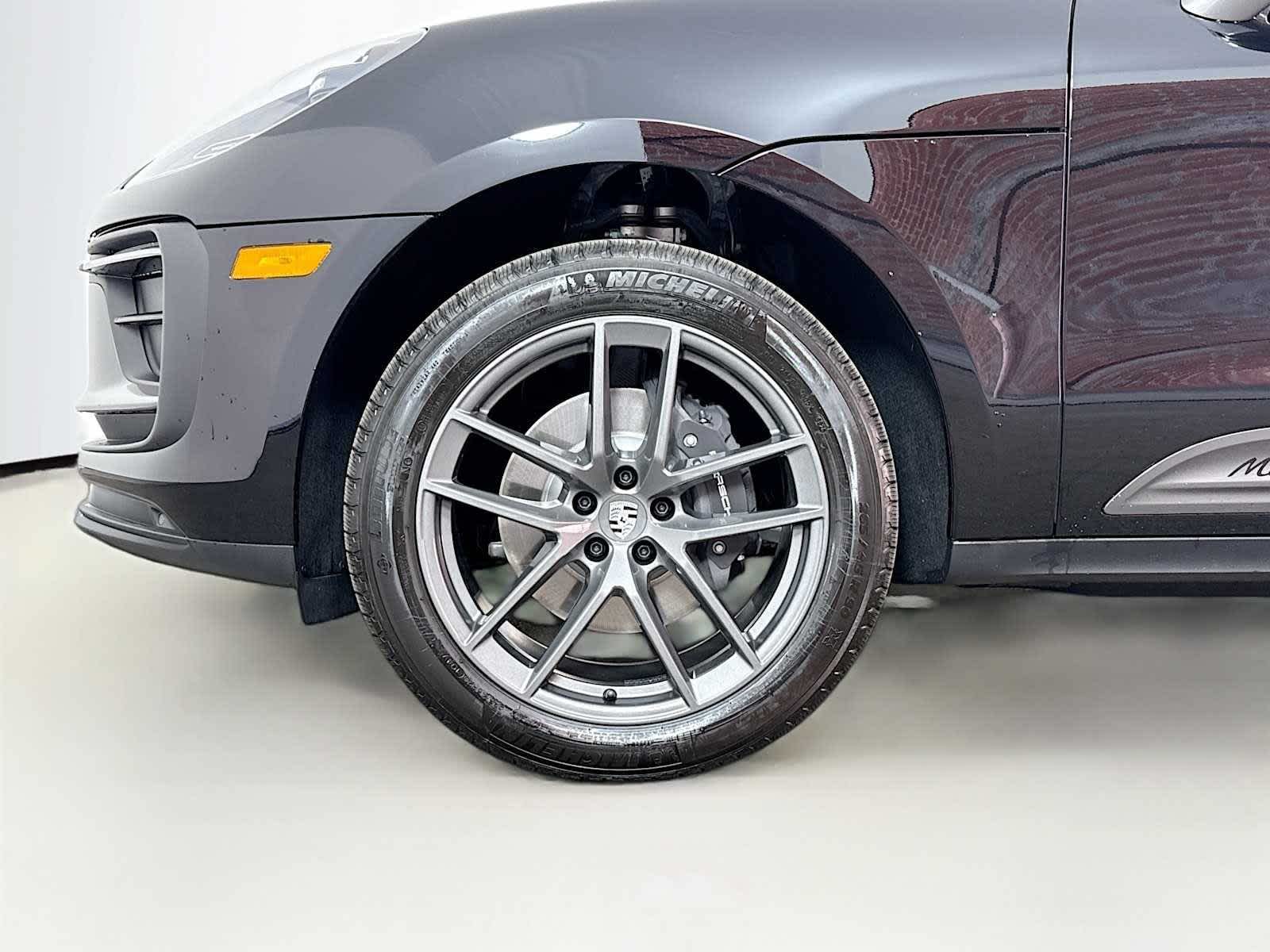 2025 Porsche Macan Macan T