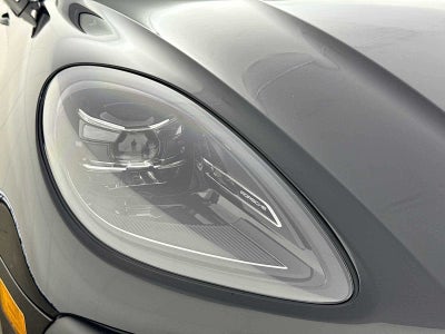 2025 Porsche Macan Macan T