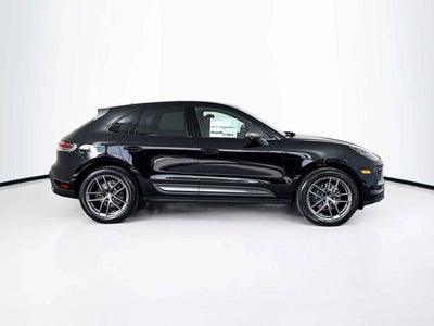 2025 Porsche Macan AWD