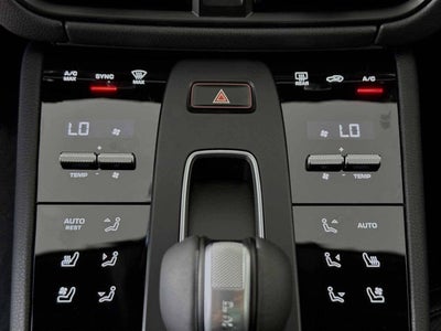 2026 Porsche Macan AWD