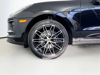 2026 Porsche Macan AWD