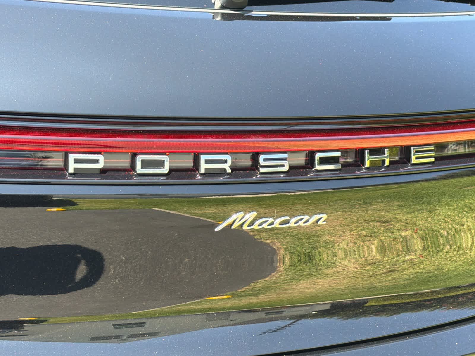 2026 Porsche Macan Macan