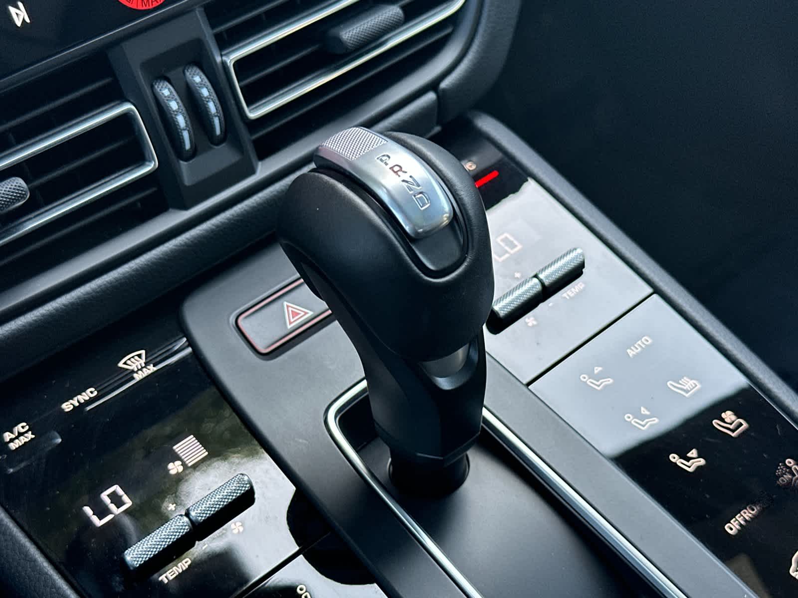 2026 Porsche Macan Macan