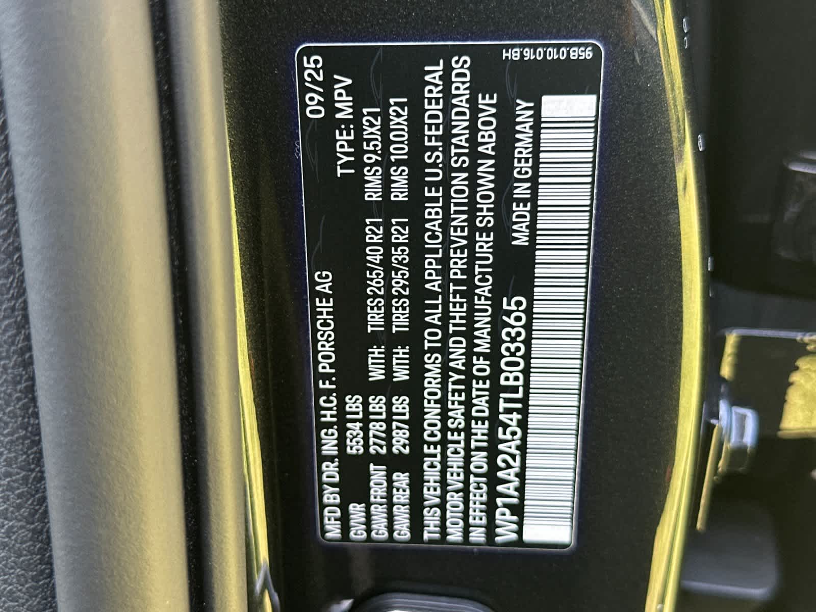 2026 Porsche Macan Macan