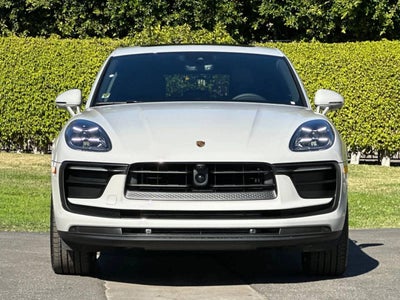 2026 Porsche Macan AWD