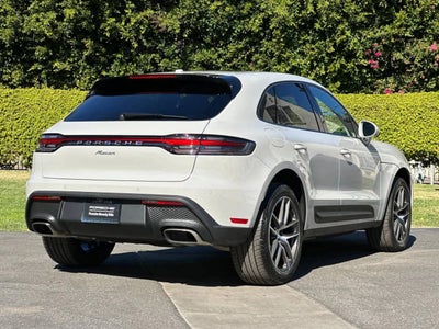 2026 Porsche Macan AWD