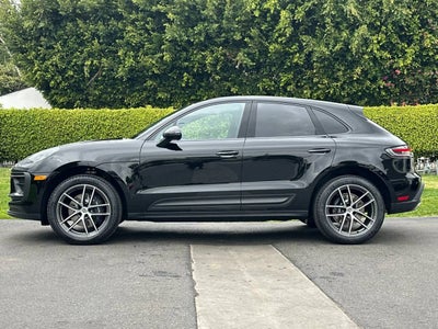 2026 Porsche Macan Macan