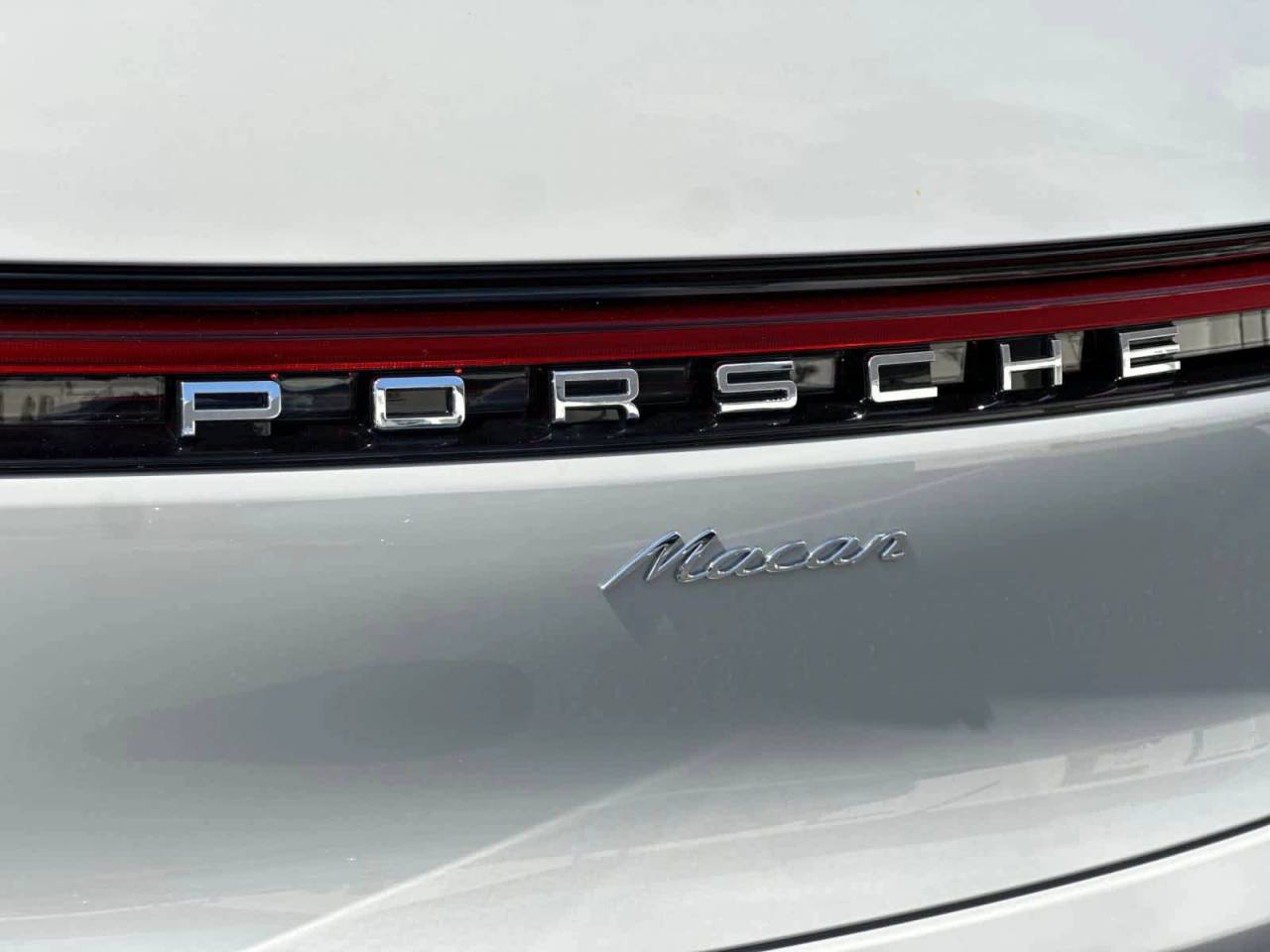 2026 Porsche Macan Macan