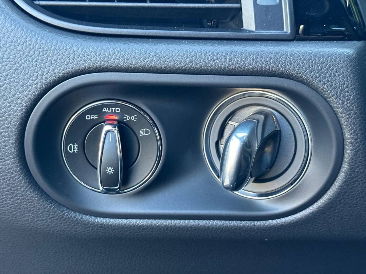 2026 Porsche Macan T