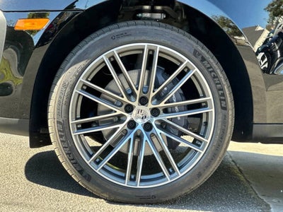 2026 Porsche Macan T