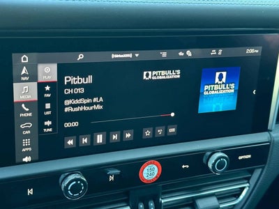 2026 Porsche Macan T