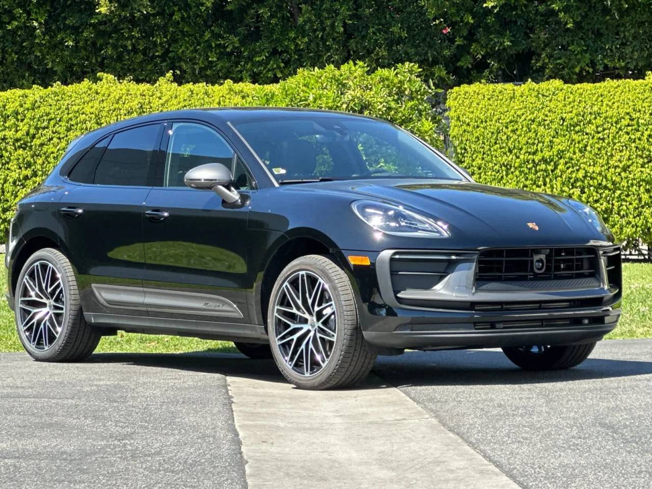 2026 Porsche Macan T